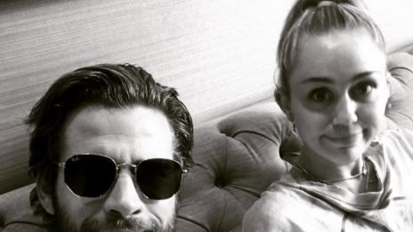 Майли учи тантрически секс, за да „забави“ Лиъм