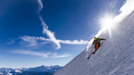 Готови ли сте за зимата?❄️ 1,2,3… Helly Hansen и ексклузивната кампания Ski Free