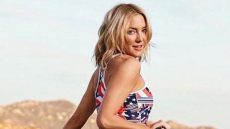 Патриотизъм или парад на суетата? Звездите се разголиха за 4 юли!