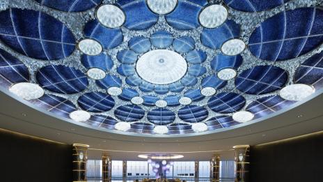 Кристален блясък в Абу Даби