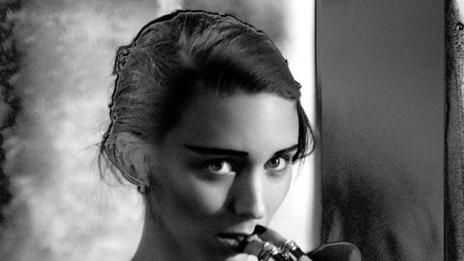 Руни Мара: Не смятам, че трябва да се срамуваме от тялото си