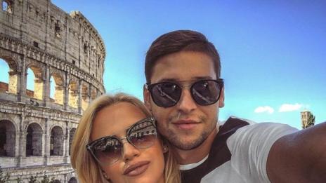 Волейболен национал заведе тв водеща в Рим