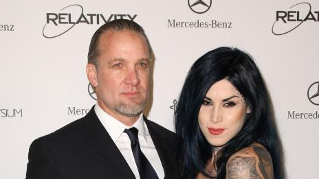 Джеси Джеймс се събра с Кат