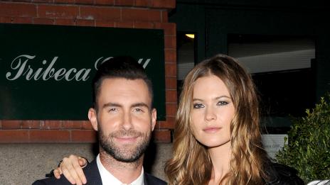 Адам Лавин ще прави мексиканска сватба