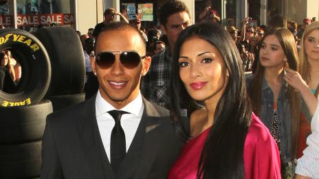 Фалшива тревога за годеж на Шерцингер и Хамилтън