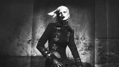 Готически шик от Версаче