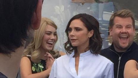 Виктория Бекъм се качи в колата на Джеймс Кордън