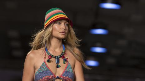 Джиджи Хадид ще се снима в клип на Backstreet Boys