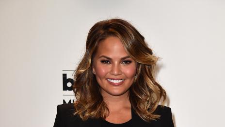 Криси Тейгън показа несъвършенствата си