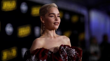 Емилия Кларк на косъм от смъртта: Преживяла две мозъчни операции