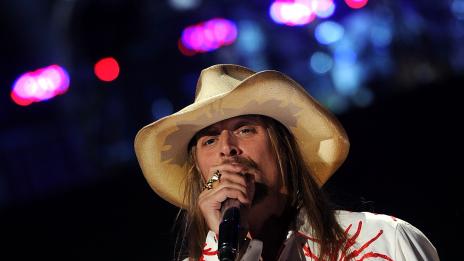 Кид Рок се забавлявал по време на брака си с Памела