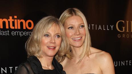 Майката на Гуинет смята, че хората завиждат на дъщеря ѝ