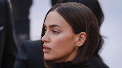 След раздялата с Брадли: Как живее Ирина Шейк?