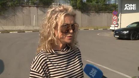 Кремена Халваджиян срещу провинциалисти: Да имат черен печат за столицата