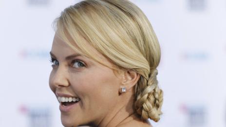 Чарлийз Терон: „Известността те прави ненормален!“