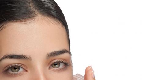 Фейс йога бори бръчките