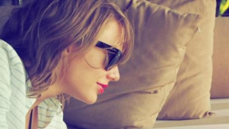 Тейлър Суифт на война с клана Кардашян