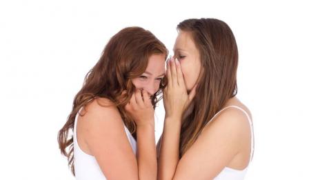 Жените търсят грозни приятелки, за да изпъкнат пред тях