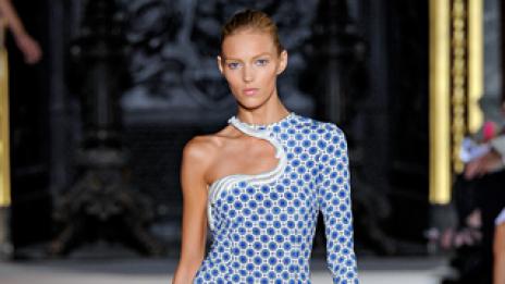 Малки, секси рокли от Stella McCartney