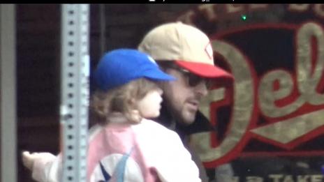 Рядка гледка! Райън Гослинг и Ева Мендес с двете им дъщери