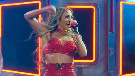 Джей Ло – на 48 в оскъдно облекло