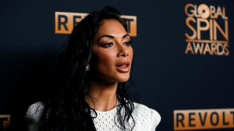 Никол Шерцингер пак на о. Капри, но без Гришо