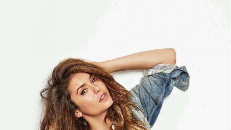 Нина Добрев:  Невинаги нося най-подходящите тоалети