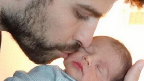 Запознайте се с бебето на Шакира!