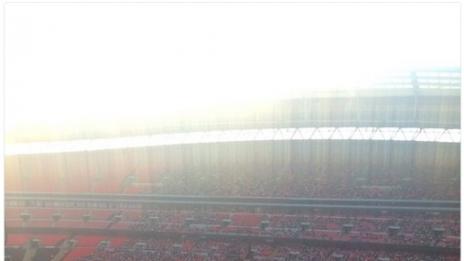 Фокус: Празен стадион за Бионсе и Риана, а билети – няма