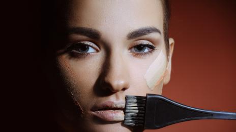 Първа база за грим