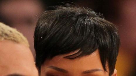 Риана е бясна, че обича Крис повече, отколкото той нея