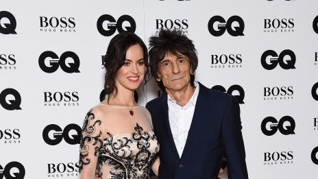 Рок динозавърът Рони Ууд ще става баща на 68