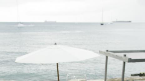 Опасно ли е да ядем преди да влезем да плуваме?