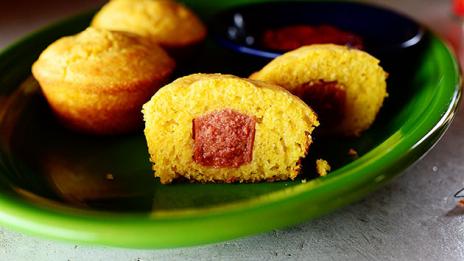 Царевични мъфини с месо