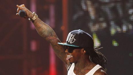 Лил Уейн щял да раздава пуйки