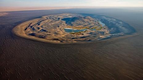 Живот сред пепелта