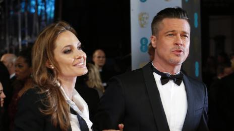 Майчинските умения на Анджелина ѝ помагат на режисьорския стол