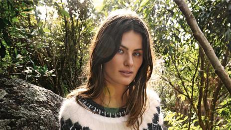 Меланхоличната романтичка Изабели Фонтана