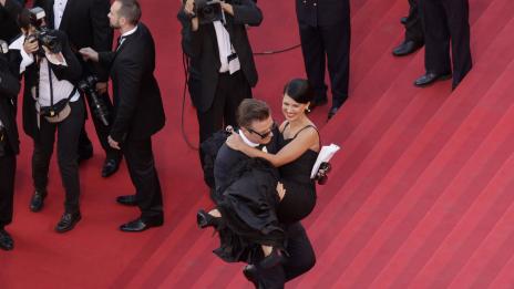 Алек Болдуин – героят на Хилария