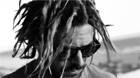 Чар или бедствие: Зак Ефрон оформи раста!