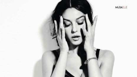 И още веднъж 48-годишната Белучи обира овациите