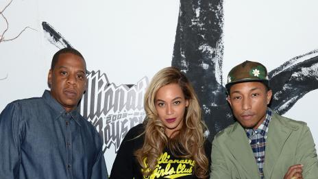 Бионсе и Джей Зи се бръкнаха 5 000 лири за бебето на Ким