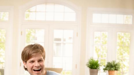 Любимият ви не излиза от пубертета?!