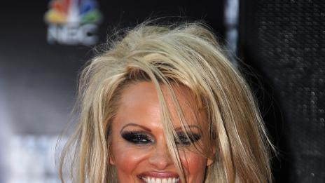 Памела започнала да взима кокаин, за да забрави изнасилването