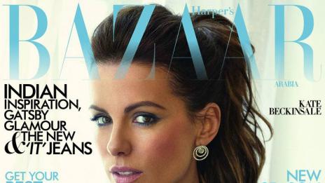 Кейт Бекинсейл залага на роклите пред голотата