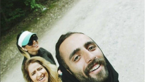 Иранки захвърлиха хиджаба, забулиха се мъжете