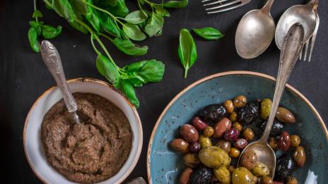 Видео рецепта: Мариновани маслини с нар