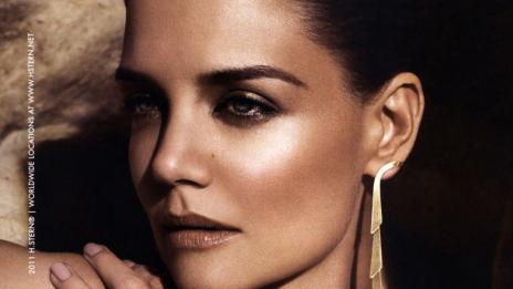 Кейти Холмс се завърна...като модел (видео)