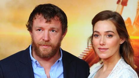 Гай Ричи стана баща на пето дете