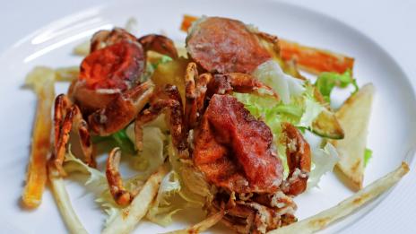 Рибата ядат здравите, а червеното месо - хората с наднормено тегло